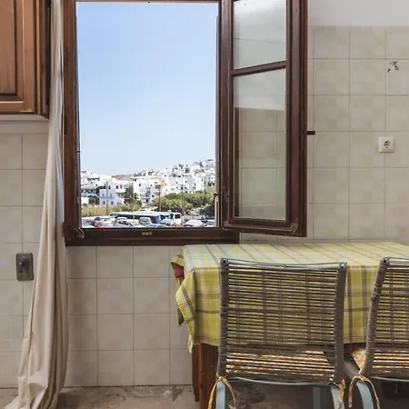 شقة Naxos Center Studios-house