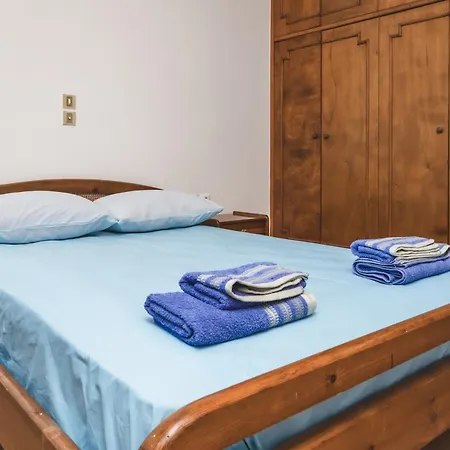 شقة Naxos Center Studios-house