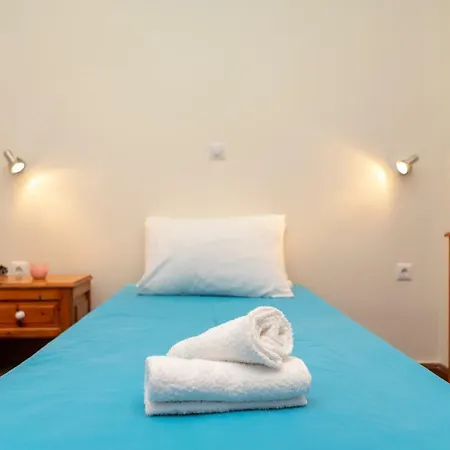 Naxos Center Studios-house شقة Naxos City