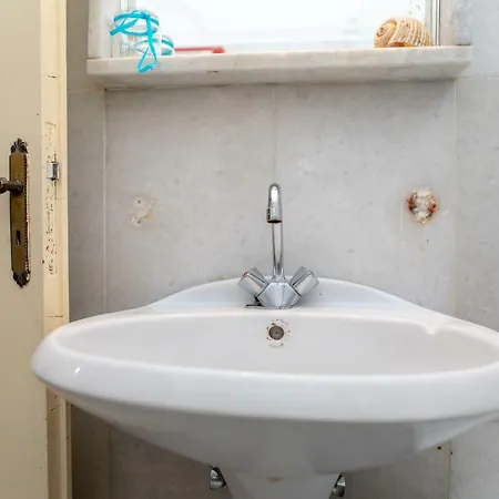 شقة Naxos Center Studios-house