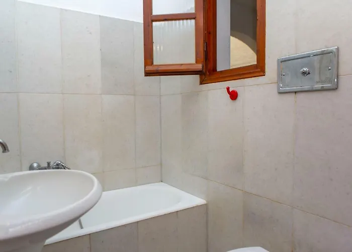 Naxos Center Studios-house