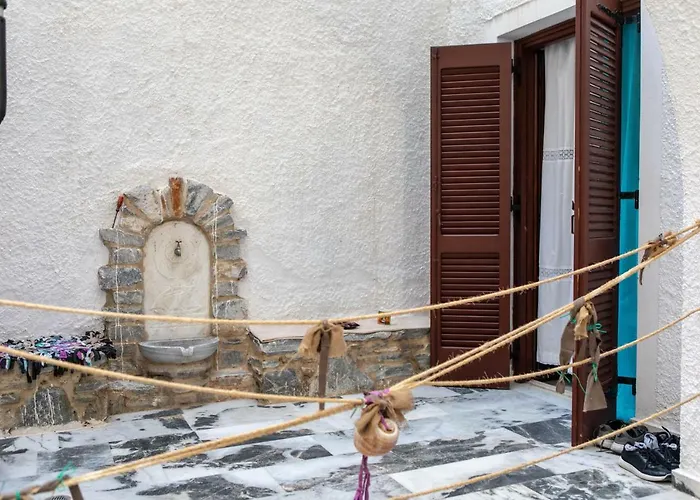 Naxos Center Studios-house 公寓