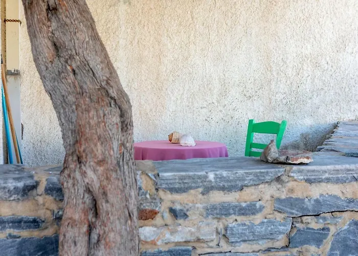 Naxos Center Studios-house 公寓