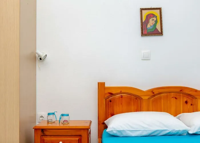 Naxos Center Studios-house