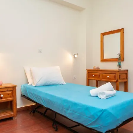 Naxos Center Studios-house