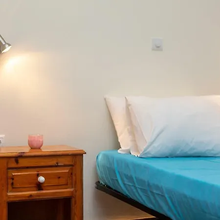 Naxos Center Studios-house * Naxos City