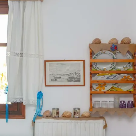 Naxos Center Studios-house *