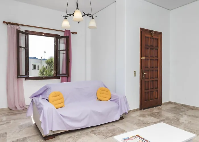 Naxos Center Studios-house *