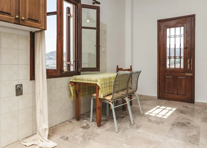 Naxos Center Studios-house Naxos City