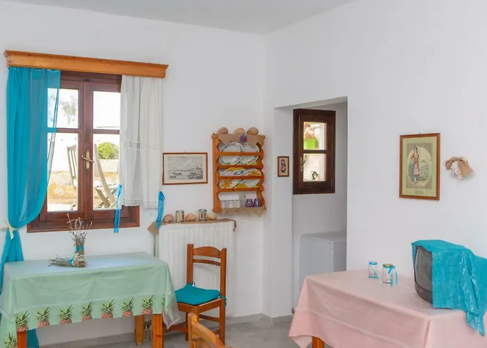 Naxos Center Studios-house Naxos City