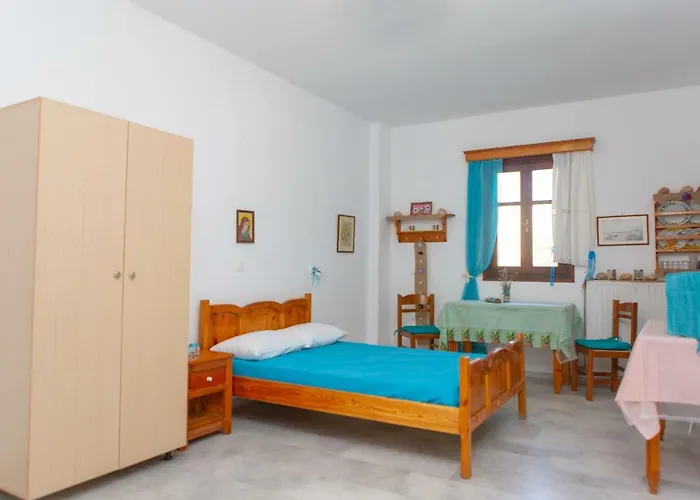 Naxos Center Studios-house Appartement *