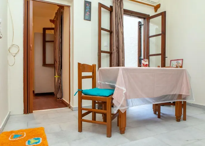 Naxos Center Studios-house Naxos City