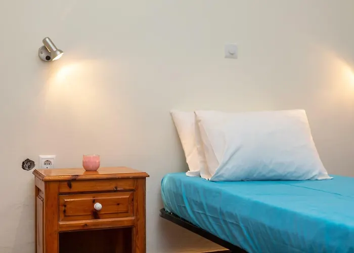 Naxos Center Studios-house * Naxos City